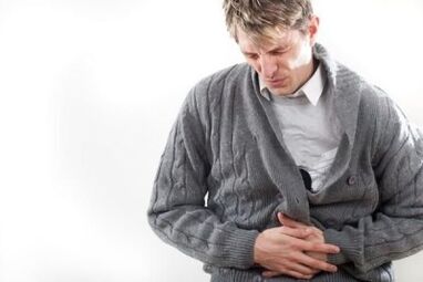 De Schmerz am ënneschten Bauch an engem Mann mat Prostatitis